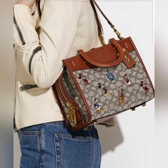 Coach X Disney Rogue 25, Sig.Textile Jacquard W Mickey & Friends Embroider NWT - Picture 2 of 15